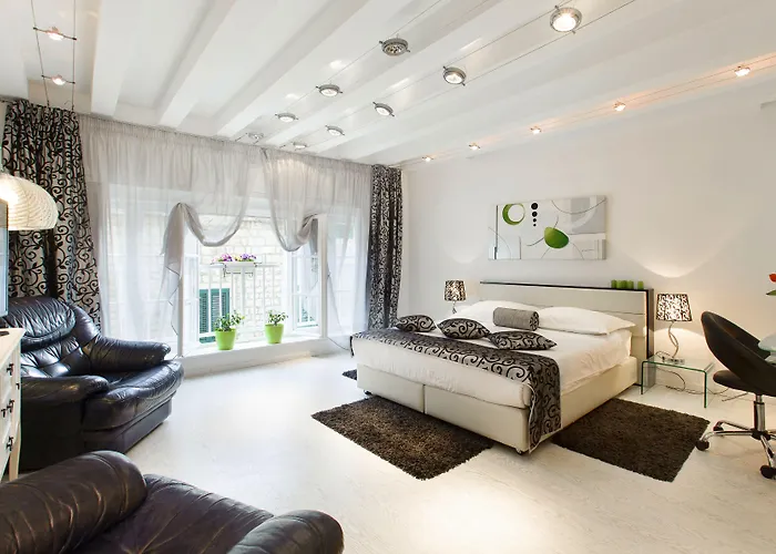 Frühstückspension Royal 4*