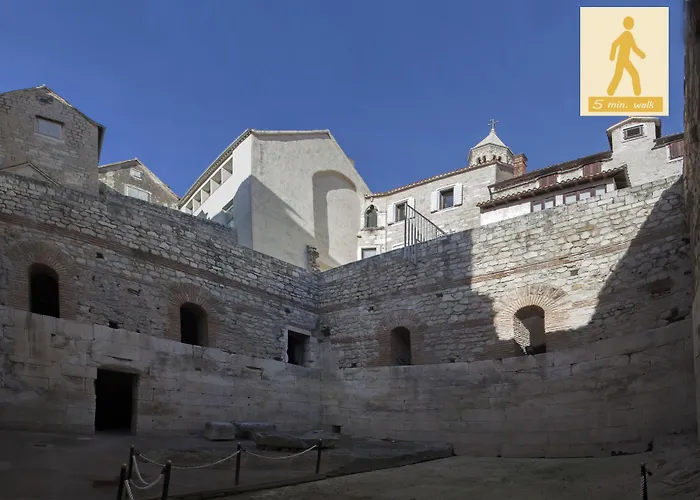 Frühstückspension Royal 4*