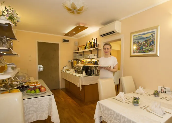 Royal Frühstückspension