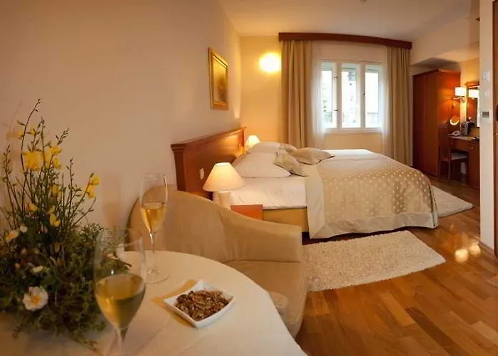 Royal Frühstückspension Split