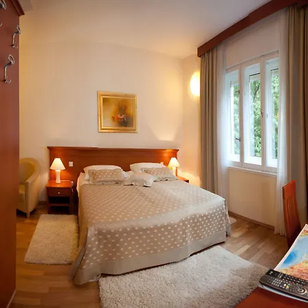 로얄 스위트 B&B 스플리트