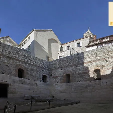 住宿加早餐酒店 皇家套房酒店 4*