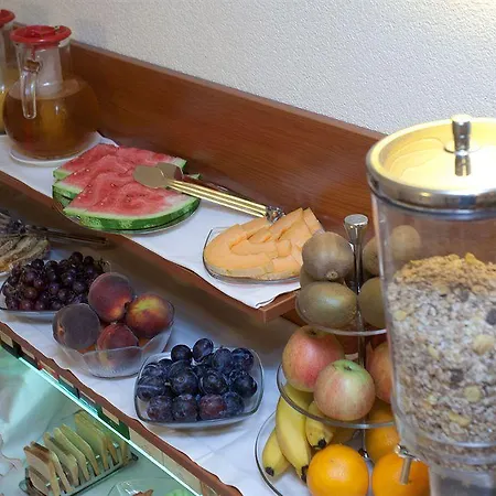 ロイヤル スイーツ 4*