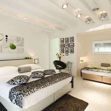 Royal Oda ve Kahvaltı Split