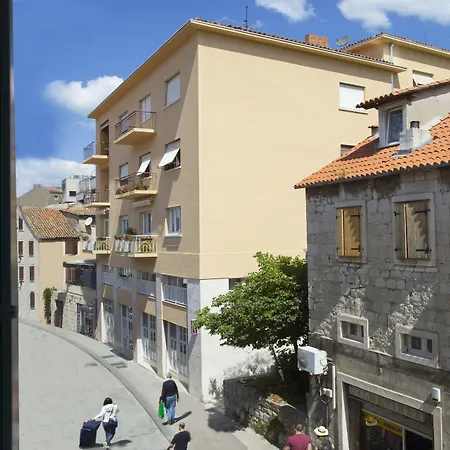 Royal Oda ve Kahvaltı Split